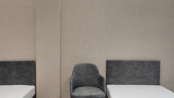 SPORTOWA REALIZACJA Z TAPETĄ KNIGHTWOOD
