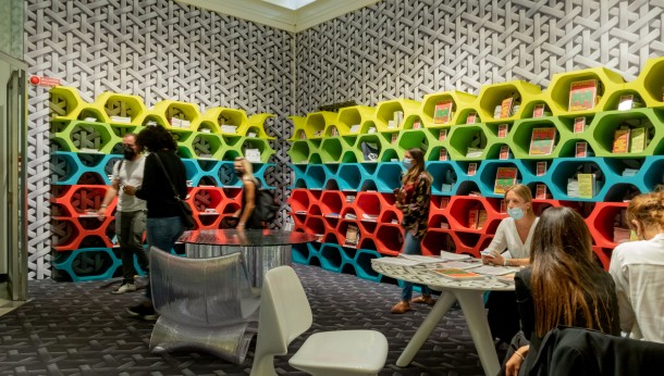 Tapety-plecionki Muraspec na Milano Design Week w Mediolanie